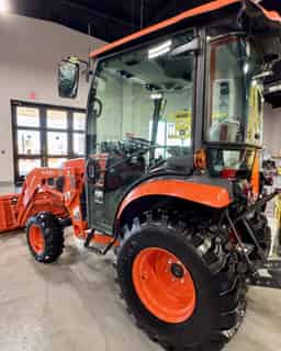 Kubota LX3520 Compact Tractor for Sale