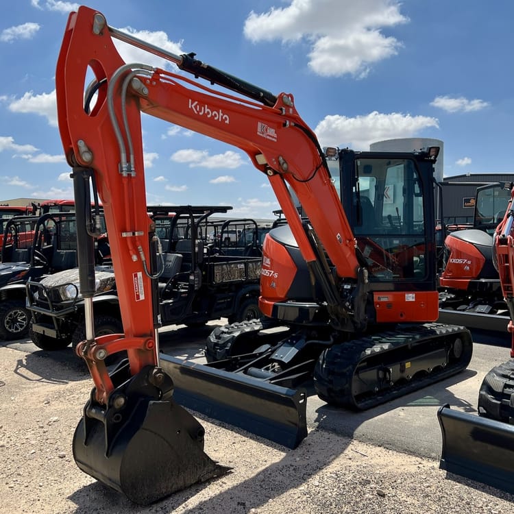 What Size Excavator Do You Really Need? A Contractor’s Guide to Choosing the Right Fit